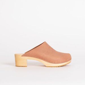 Brand-New Bryr Gabe Block Heel Clog